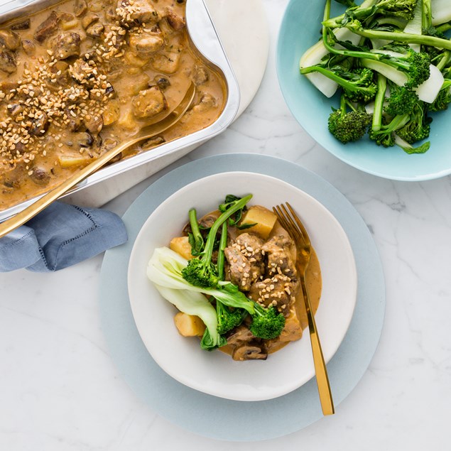 BEEF MASSAMAN PEANUT CURRY WITH ASIAN GREENS