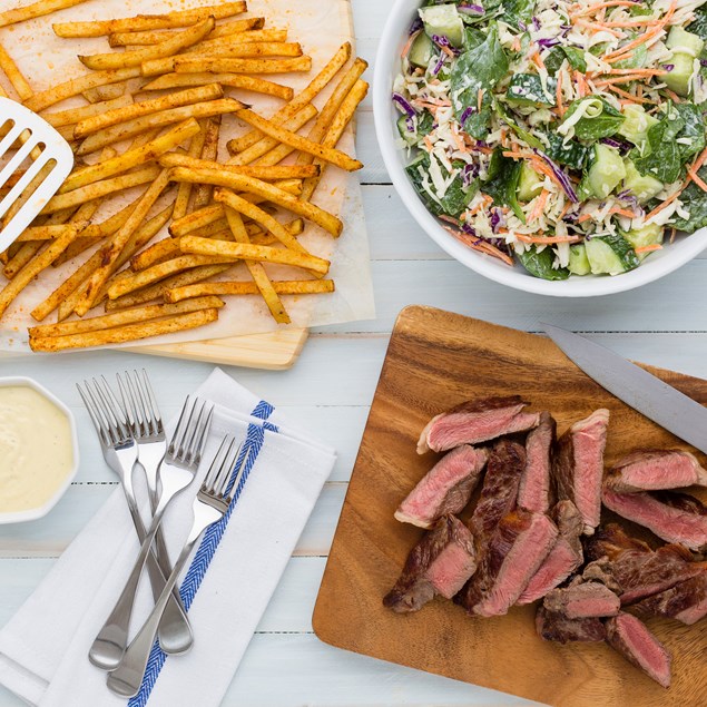 Sirloin Steak with Spiced Chips, Slaw and Béarnaise Sauce