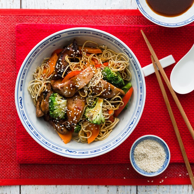 Chinese Chicken Noodle Stir-Fry