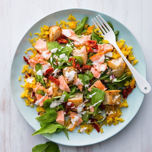 Flaked Salmon and Rocket Salad with Baked Rice