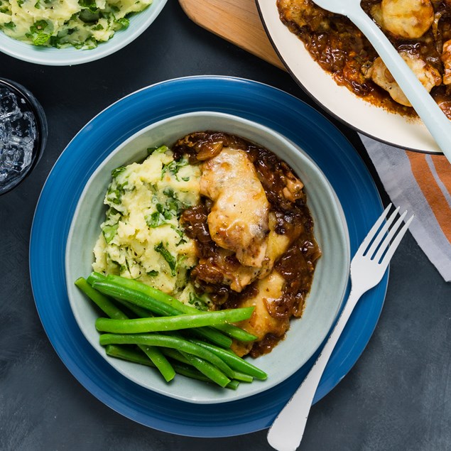 French Onion Braised Chicken with Mash & Green Beans