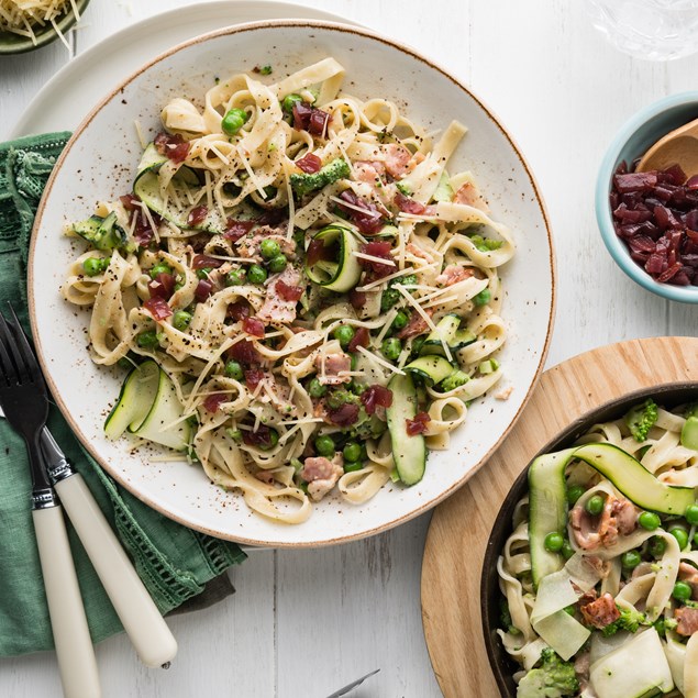 15-Minute Creamy Bacon Alfredo with Fresh Fettuccine & Balsamic Onions