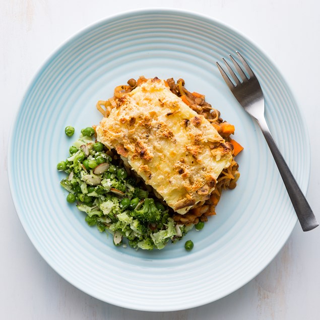 Lentil Cottage Pie with Crunchy Cheese Top 